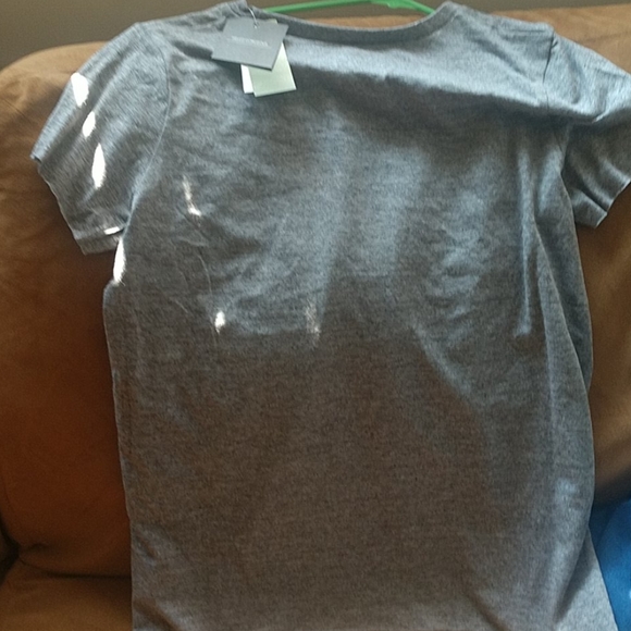 SOLD Tee shirt. All apparel steamed & postage asap - Picture 4 of 4